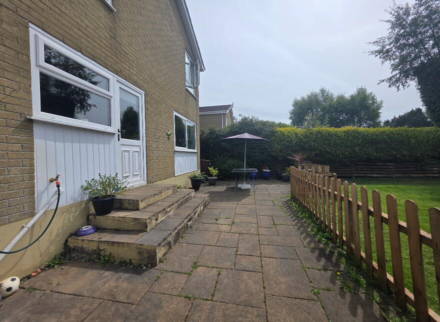 18 The Meadows, Off Charlotte Street, Ballymoney, BT53 6AX
