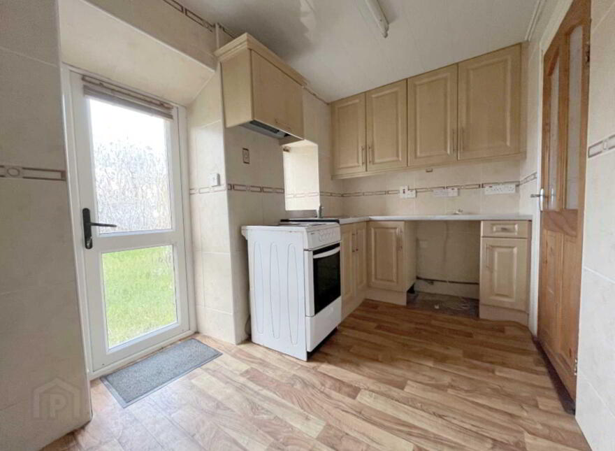 3 Castle Row, Main St, Dungloe, F94ET65
