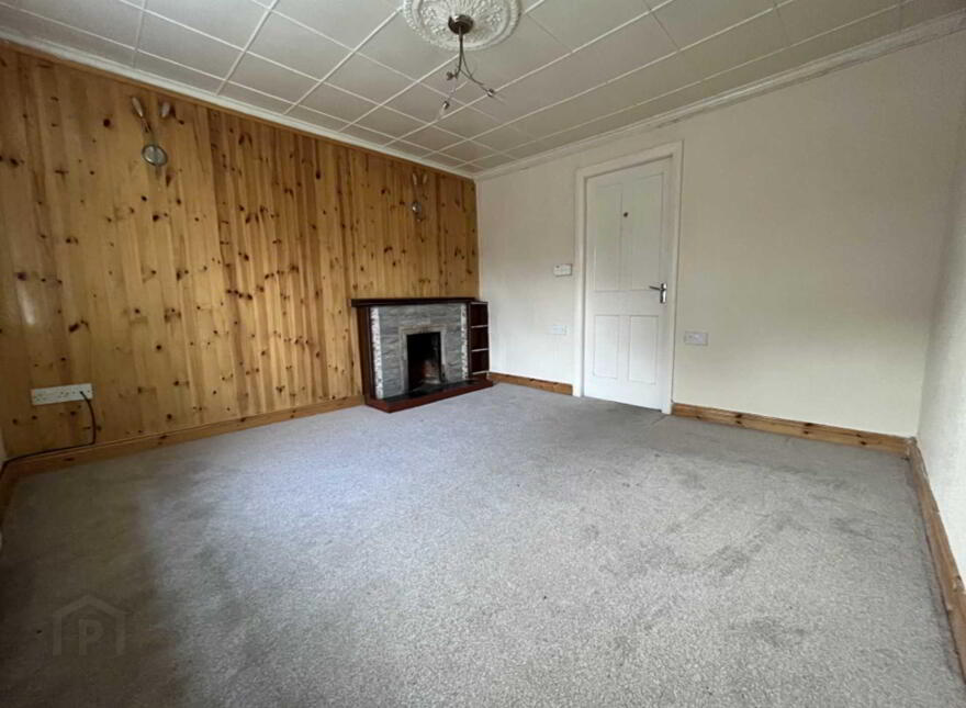 3 Castle Row, Main St, Dungloe, F94ET65