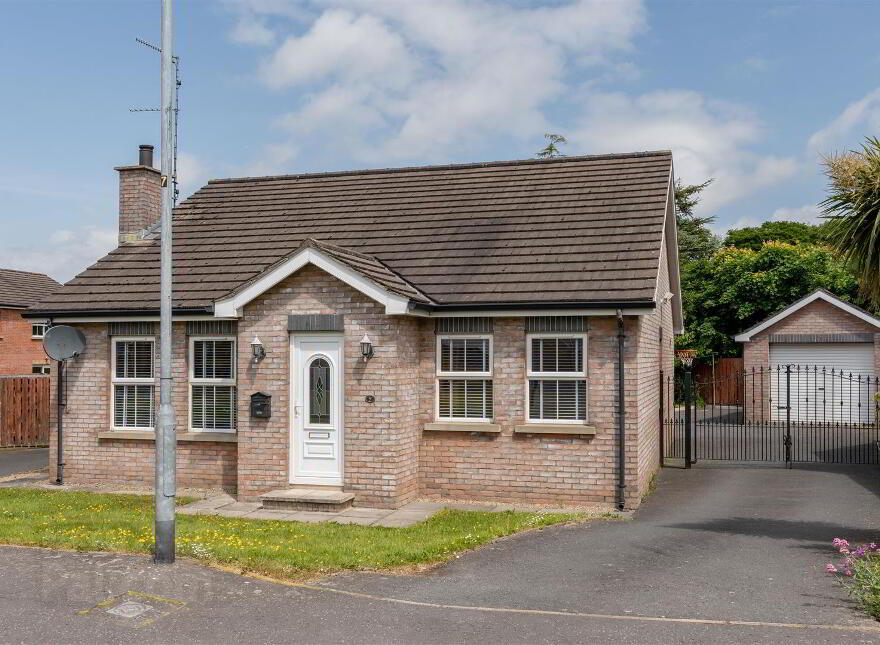 9 Rocksfield, Crossgar, BT30 9GX photo
