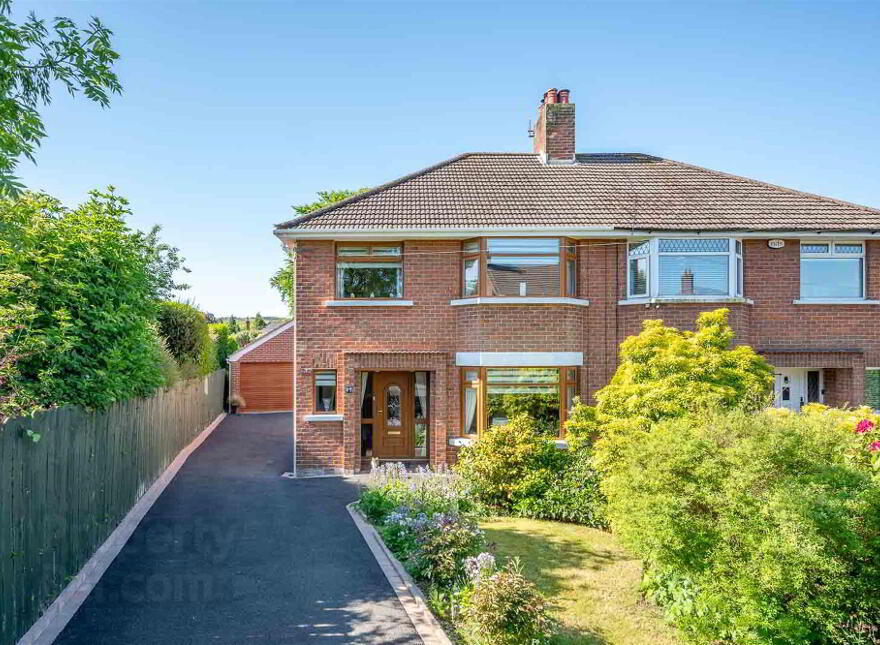 37 Gortin Park, Belfast, BT5 7EQ photo