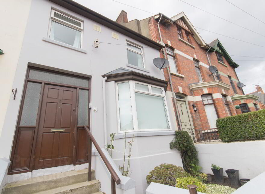 5 Richmond Cresent, Cityside, Derry, BT48 7PQ photo