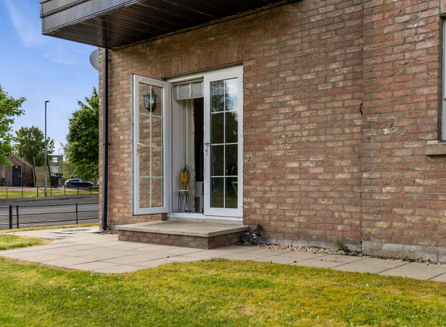 54 Rosses Meadow, Ballymena, BT42 2SD