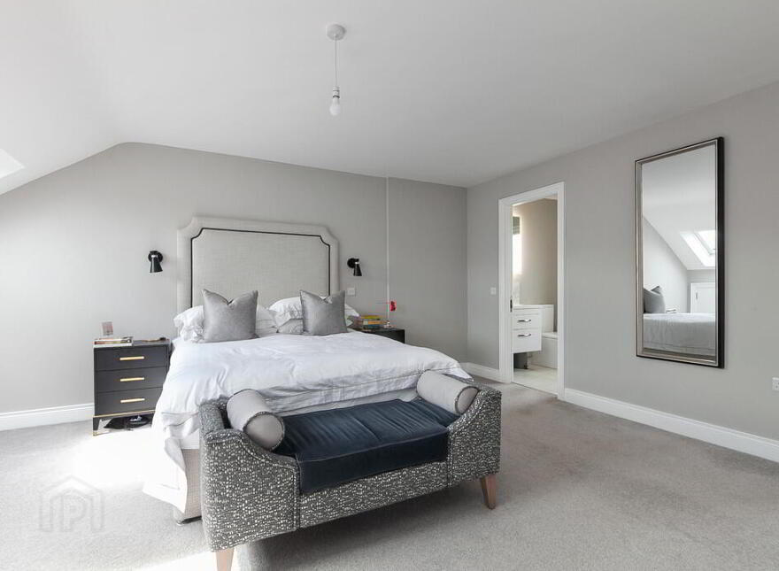 17b Upper Lisburn Road, Finaghy, Belfast, BT10 0GW