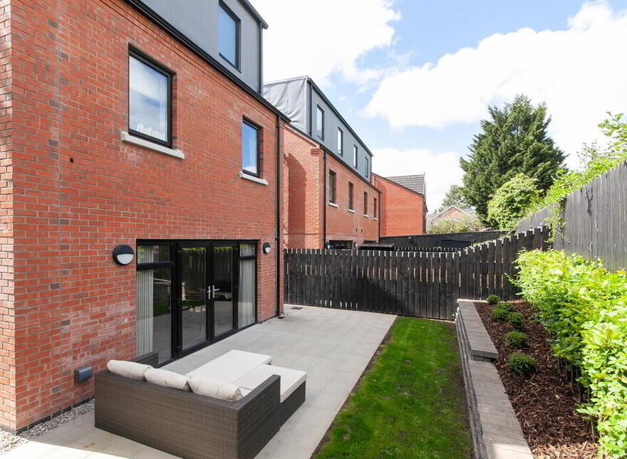17b Upper Lisburn Road, Finaghy, Belfast, BT10 0GW
