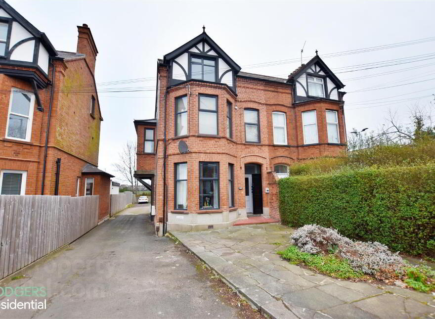 Apt 1, 244 Upper Newtownards Road, Belfast, BT4 3EU photo