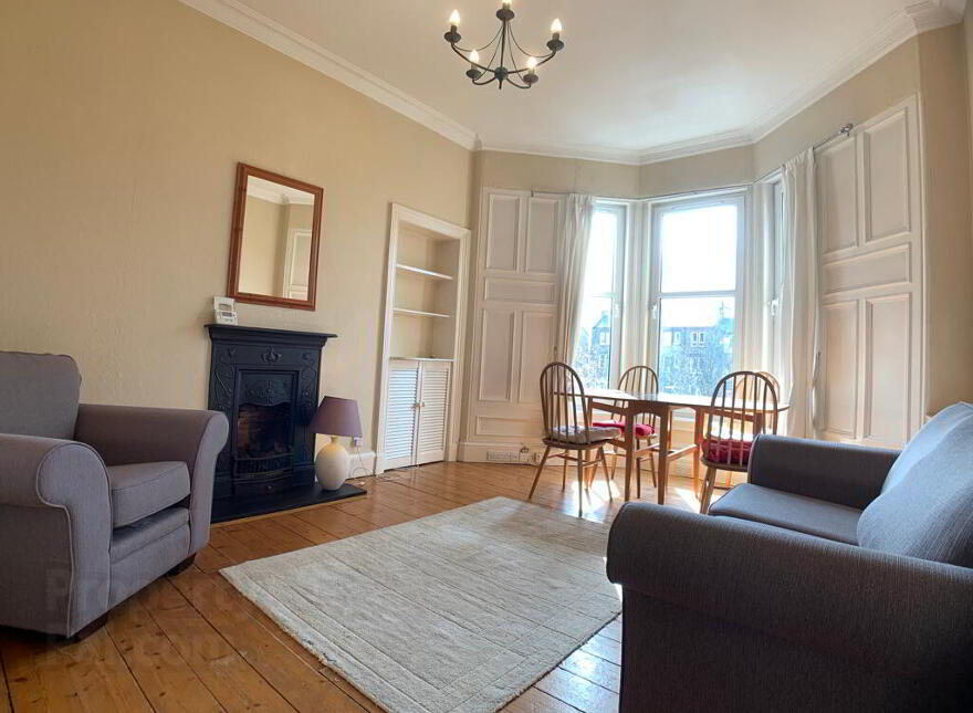 9 Hermand Terrace, Slateford, Edinburgh, EH11 1QZ photo