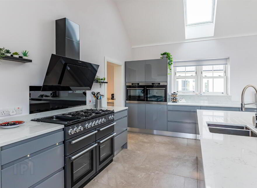 34 Scaddy Road, Downpatrick, BT30 9BP