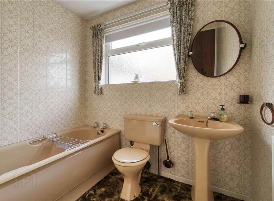 2 Greenwood, Ballynahinch Road, Lisburn, BT27 5DQ