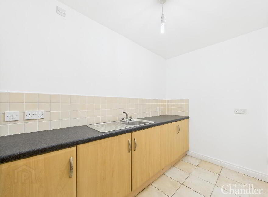 17 Oakhill, Castlereagh, Belfast, BT5 7GS