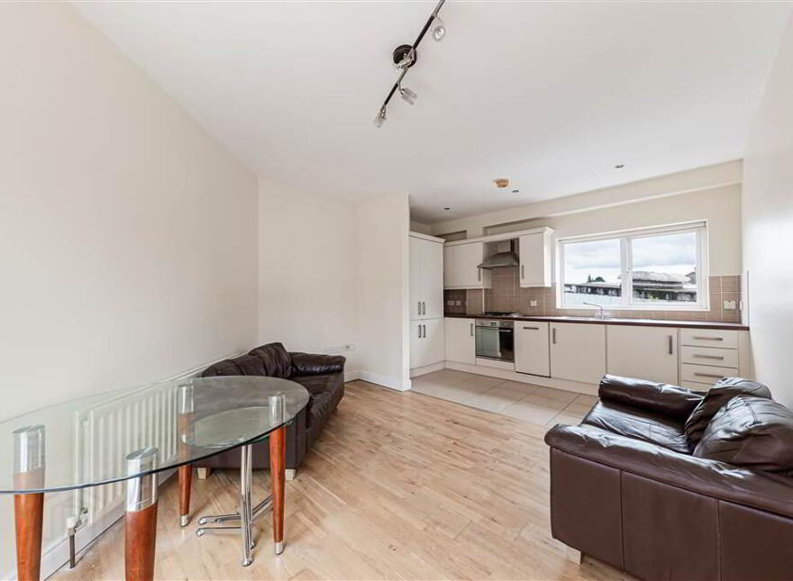 Apt 5, Tivoli Court, Finaghy Road South, Belfast, BT10 0BG