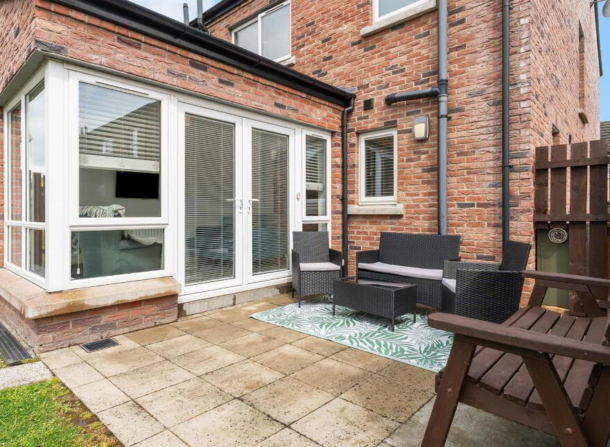 12 Millbank Grove, Ballynahinch, BT24 8WQ