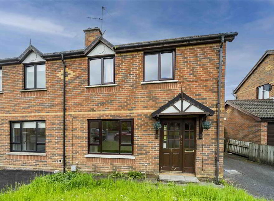 12 Demense Grove, Moira, BT67 0DS