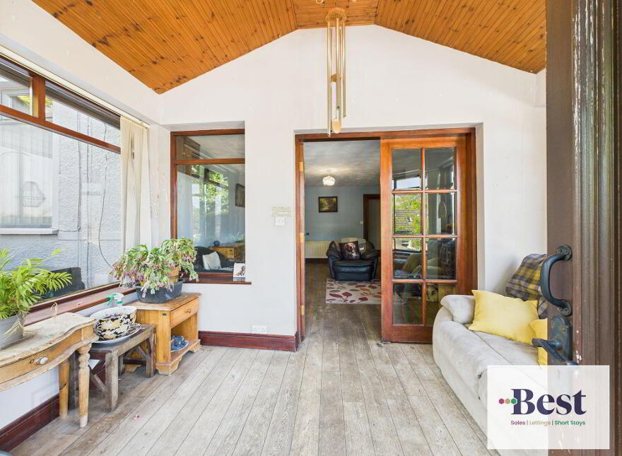 11 Ballysnod Road, Larne, BT40 3BZ