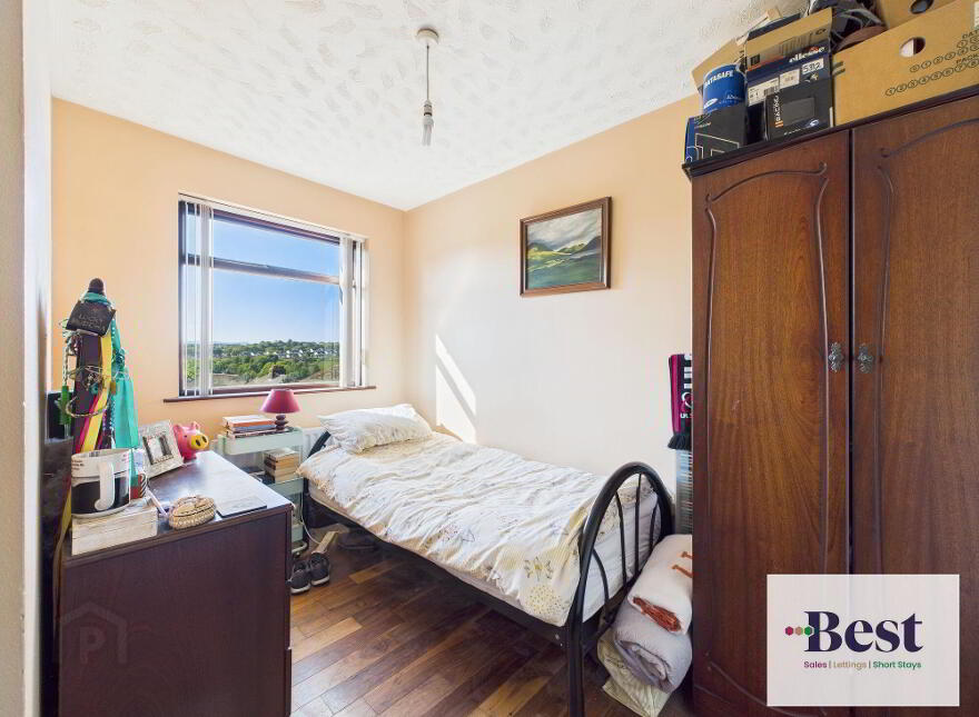 11 Ballysnod Road, Larne, BT40 3BZ