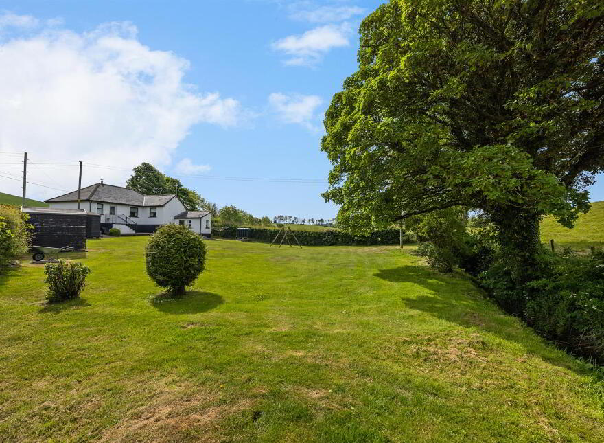 71 Lough Road, Lisburn, BT27 6TS
