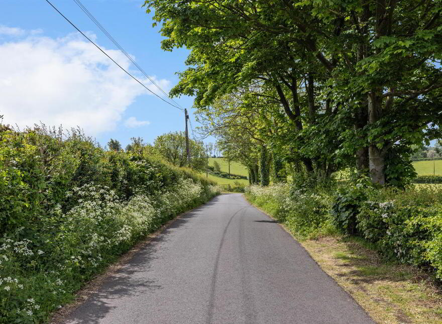 71 Lough Road, Lisburn, BT27 6TS