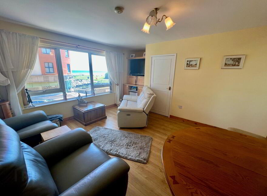 3 Castlebridge Court, Newcastle, BT33 0RF