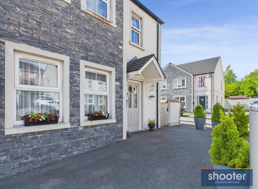 23 Heslips Court, Dublin Road, Newry, BT35 8GR