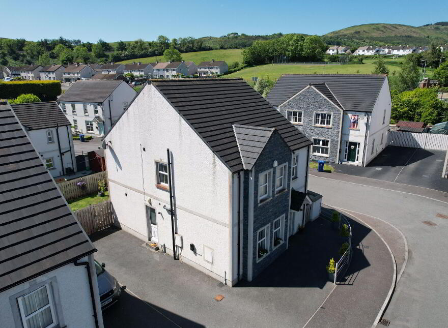 23 Heslips Court, Dublin Road, Newry, BT35 8GR