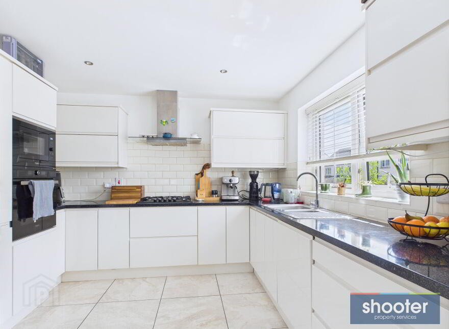 23 Heslips Court, Dublin Road, Newry, BT35 8GR