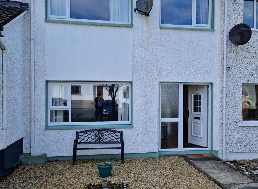10 Saint Peter's Terrace, Dungloe, F94A3X6