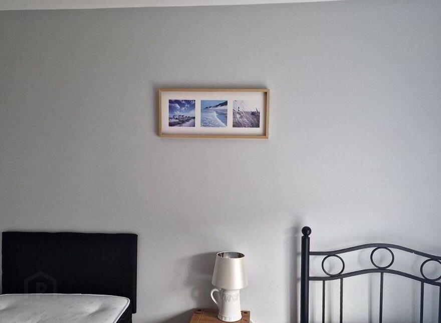 Glassagh Upper, Co. DONEGAL - 5 Bedroom House, Derrybeg