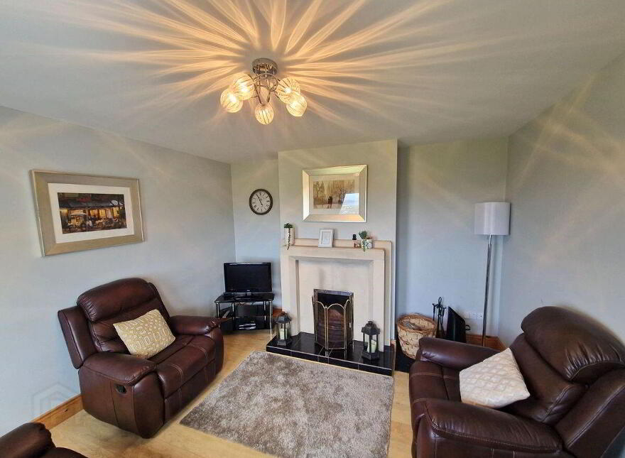 Glassagh Upper, Co. DONEGAL - 5 Bedroom House, Derrybeg