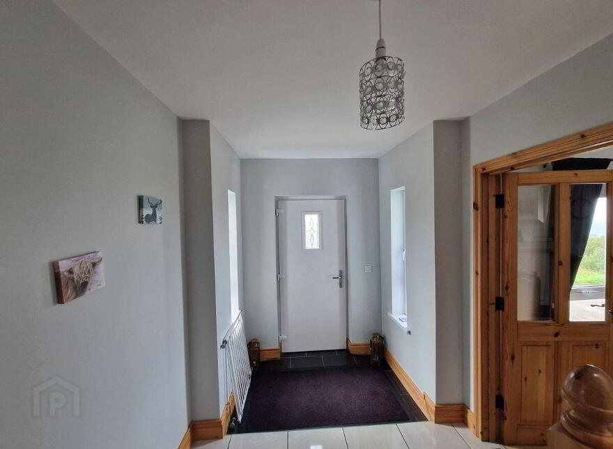 Glassagh Upper, Co. DONEGAL - 5 Bedroom House, Derrybeg
