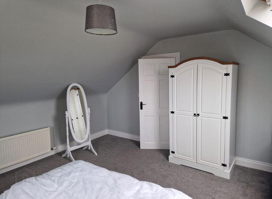 Glassagh Upper, Co. DONEGAL - 5 Bedroom House, Derrybeg