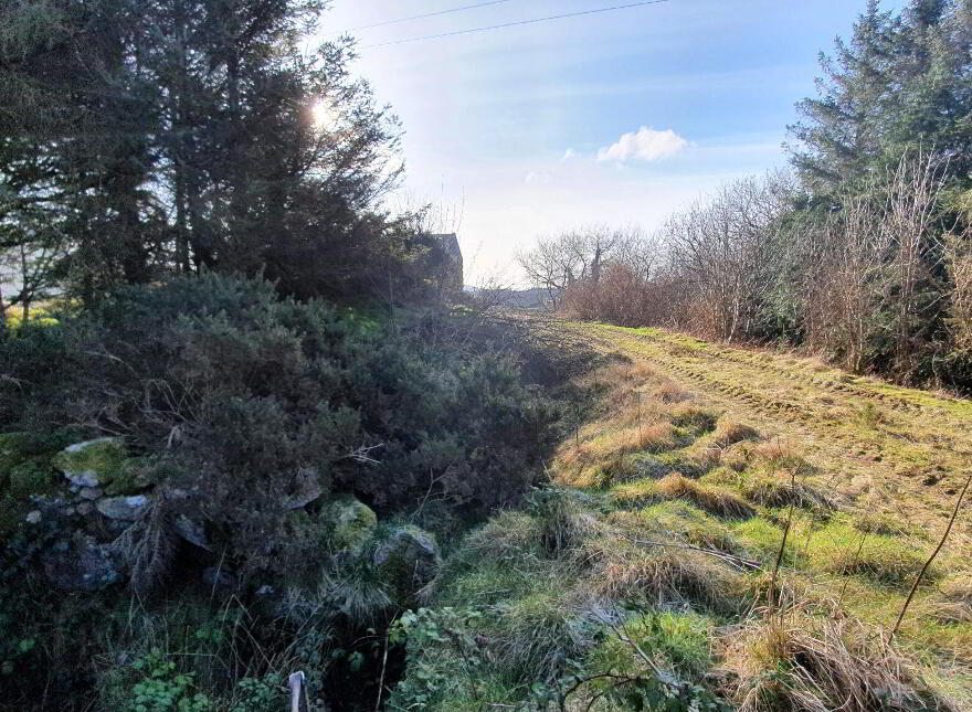 Lower Dore, Co. Donegal - Traditional Cottage And Stone Barn, Bunbeg