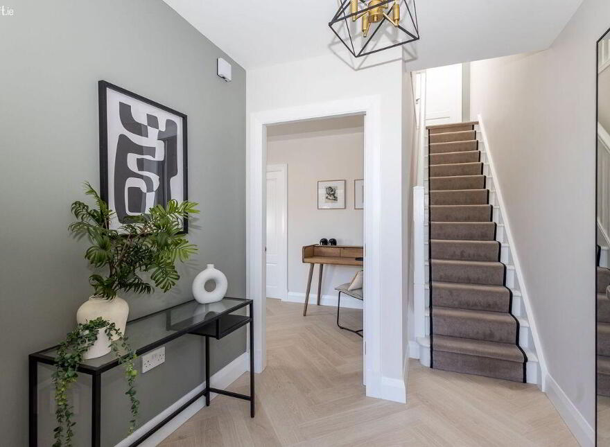 4 Ormond Avenue, Rush
