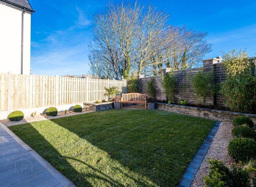 4 Ormond Avenue, Rush