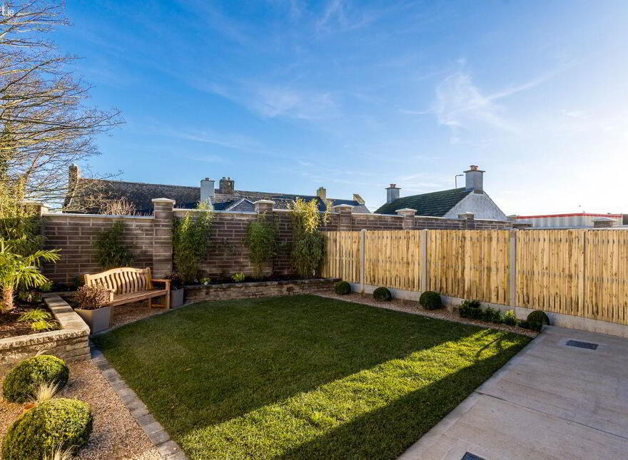 4 Ormond Avenue, Rush