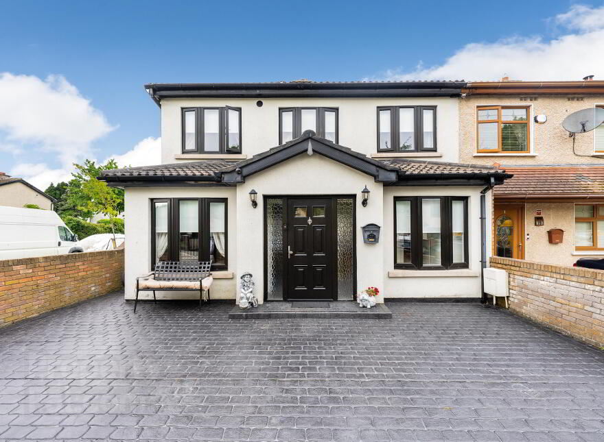 17 Lindisfarne Park, Clondalkin, Dublin, D22E8Y2 photo