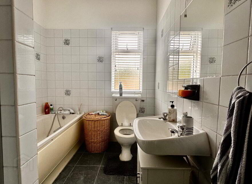 26 Wine Strand Cottages, Ballyferriter, Ballineanig, Tralee