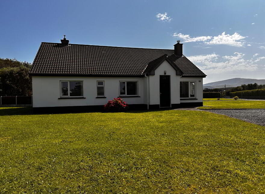 26 Wine Strand Cottages, Ballyferriter, Ballineanig, Tralee photo