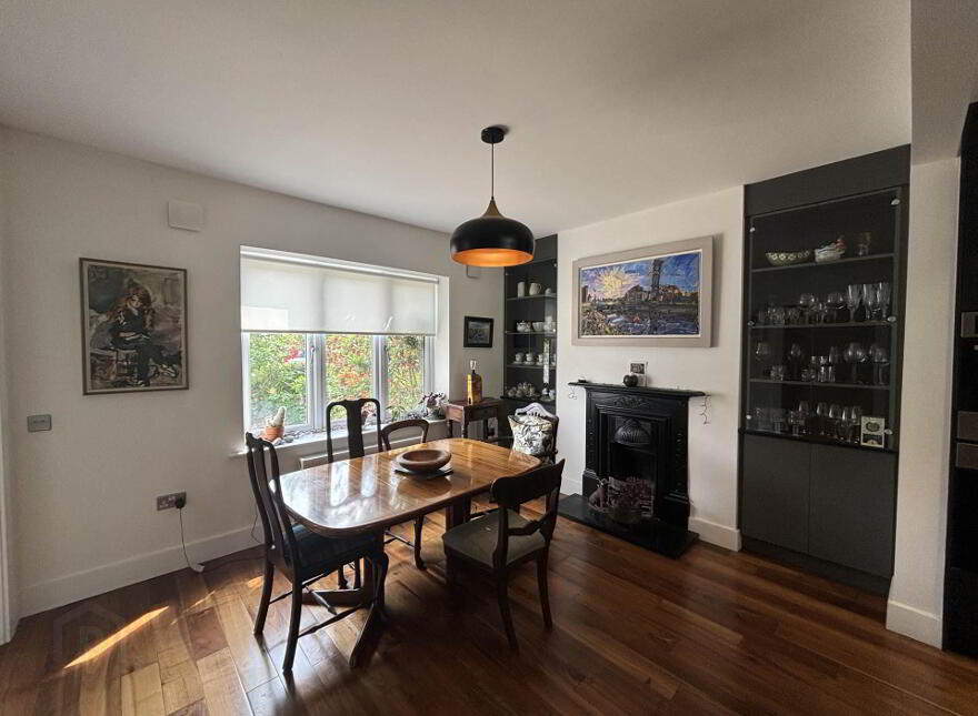 32 Lansdowne Park, Ennis Road
