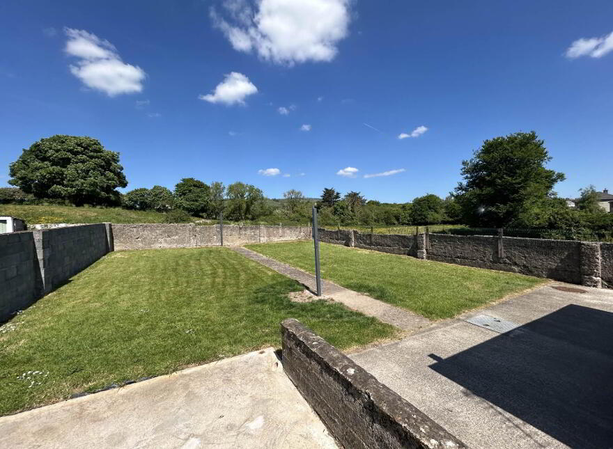 8 St Fintan`s Terrace, Doon