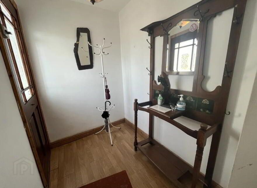 An Sionnach Rua, Bonnifinglas, Attymass, Ballina, F26HR65