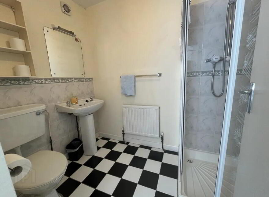 An Sionnach Rua, Bonnifinglas, Attymass, Ballina, F26HR65