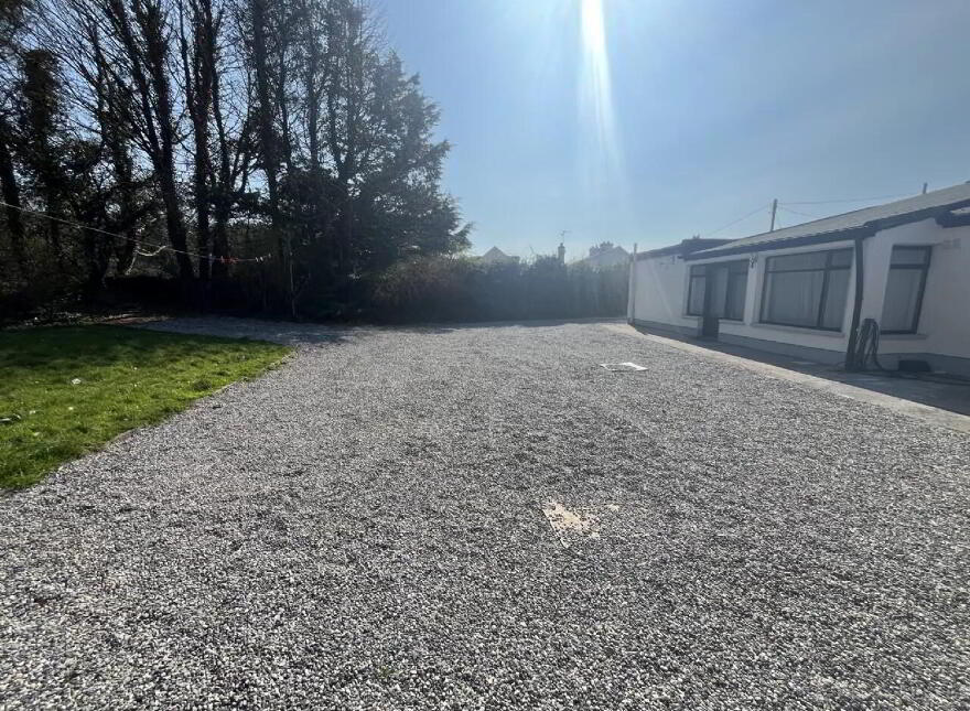 An Sionnach Rua, Bonnifinglas, Attymass, Ballina, F26HR65
