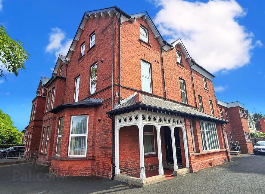 Apt 5, 33 Rosetta Park, Belfast, BT6 0DL photo