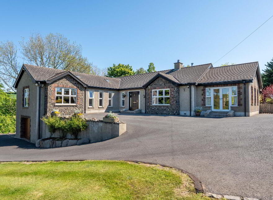 'Groomsbridge', 2 Dunnanew Road, Seaforde, BT30 8PJ