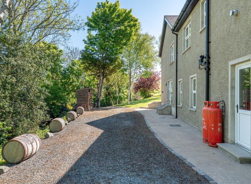 'Groomsbridge', 2 Dunnanew Road, Seaforde, BT30 8PJ