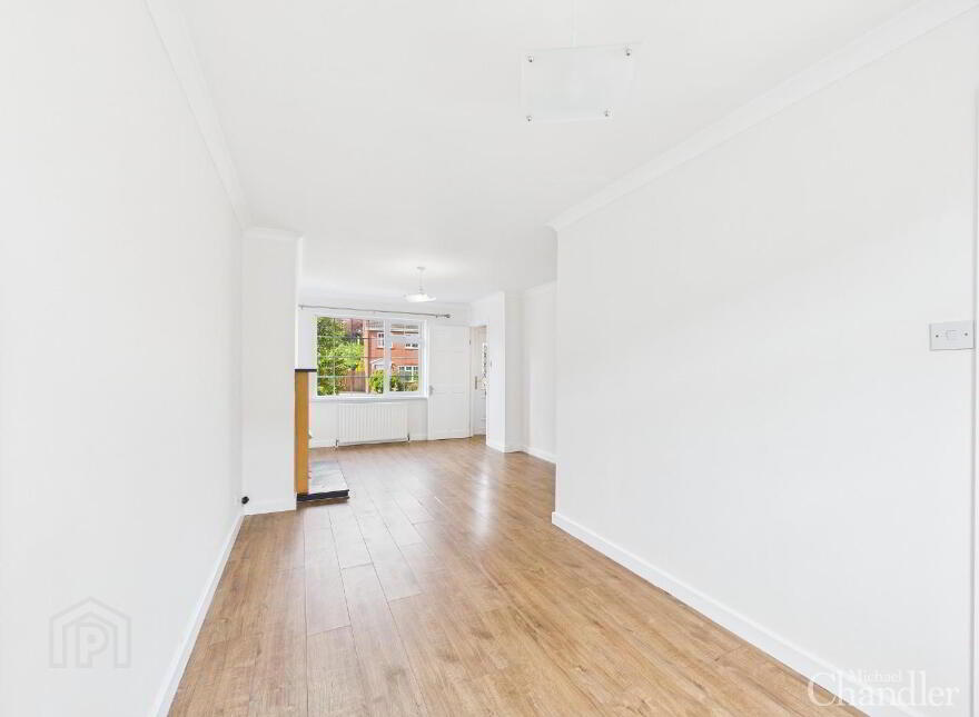 18 Berkley Court, Belfast, BT8 7FJ