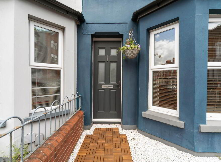80 Nevis Avenue, Ballyhackamore, Belfast, BT4 3AE