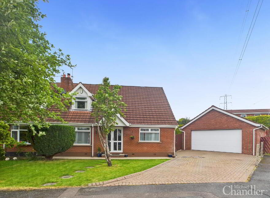 46 Upper Malvern Park, Belfast, BT8 6TE photo