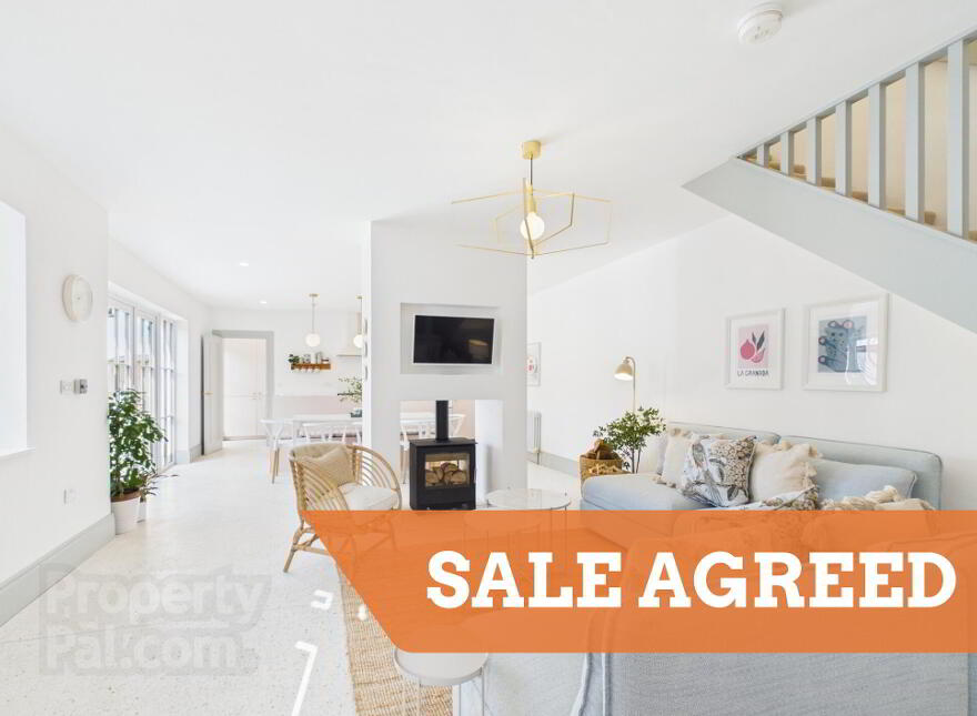Rose Cottage, 11 Eglinton Lane, Portrush, BT56 8DJ photo