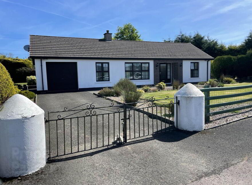 2 White Gables, Larne, BT40 3EL photo